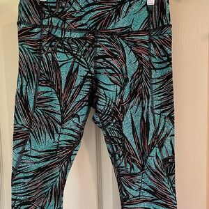 Lululemon Tight Stuff Capri leggings